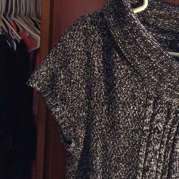 Dress - Picture 4 of 6